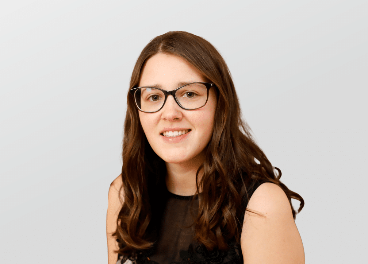 Laura Hellon-Hughes 